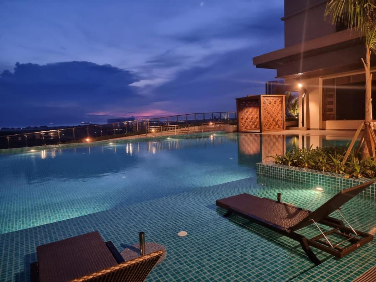 Luxury Couple Suites L Free Netflix L Massage Chair L Bathtub L Wifi 200Mbps L Town Area Bali Residence Malacca Exteriér fotografie